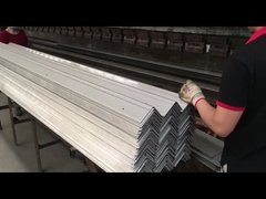 Profilstruktur Spaltkante GB Edelstahlwinkelstange 50x50x6 304 316L